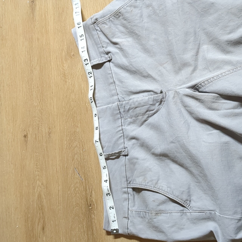 Loft pants/capris - Picture 5 of 5